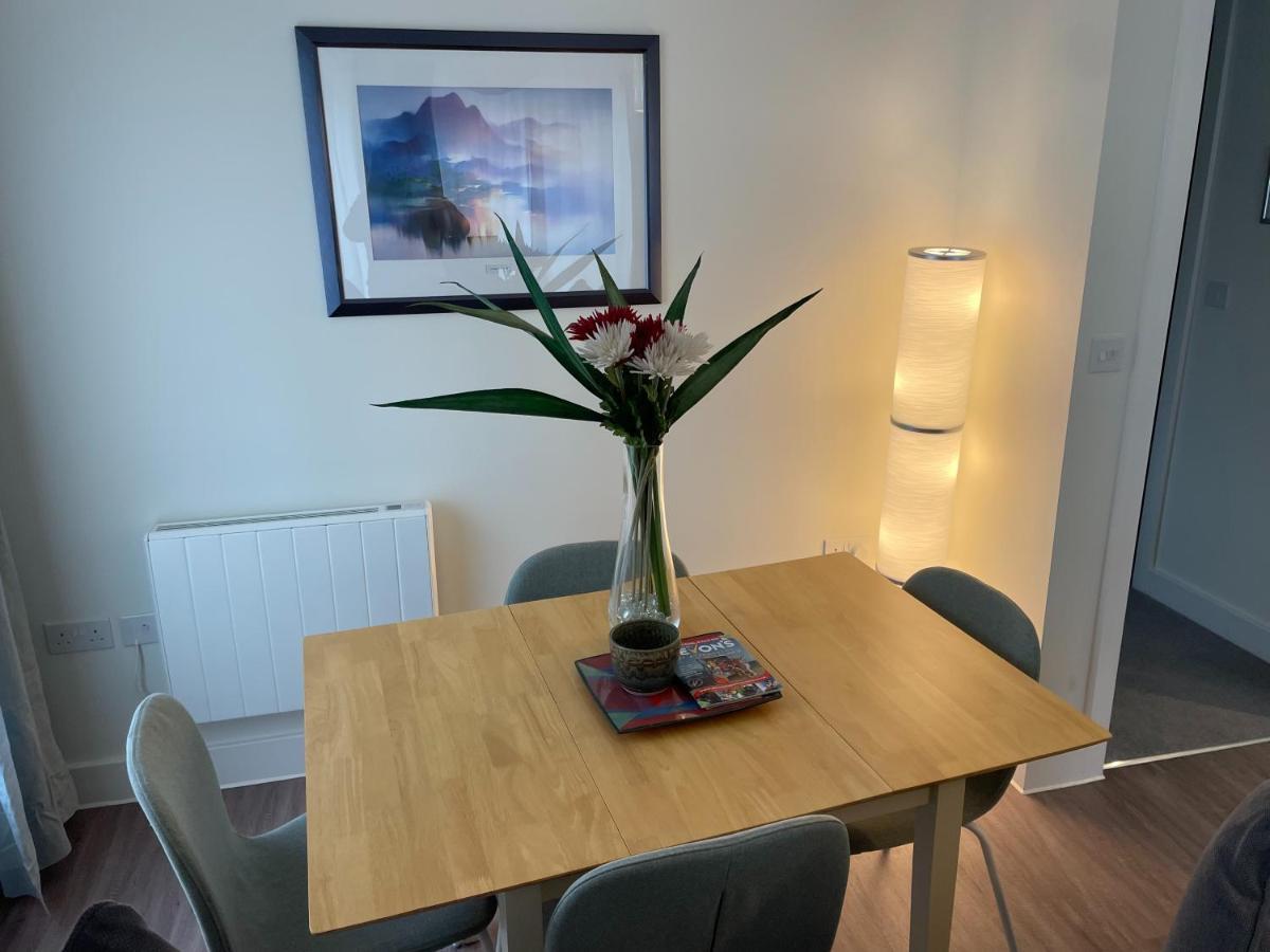Number 10 Stunning Apartment, Fantastic Location! *