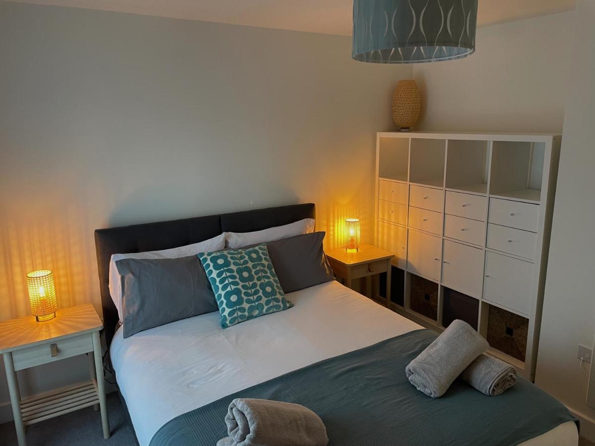 Number 10 Stunning Apartment, Fantastic Location! Exmouth